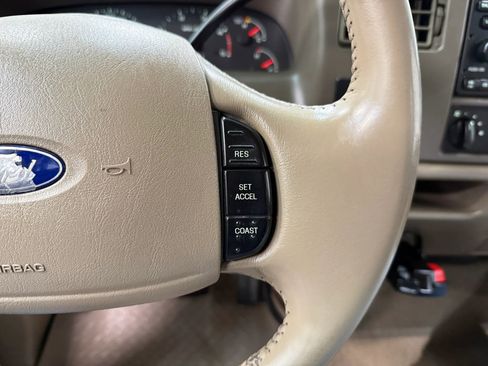 Used 2004 Ford F350 XL image 25