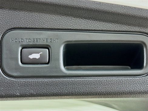 Used 2024 Acura MDX SH-AWD w/ Technology Package image 13