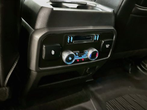Used 2019 Ford Expedition Limited w/ Equipment Group 302A AWD/4WD image 29