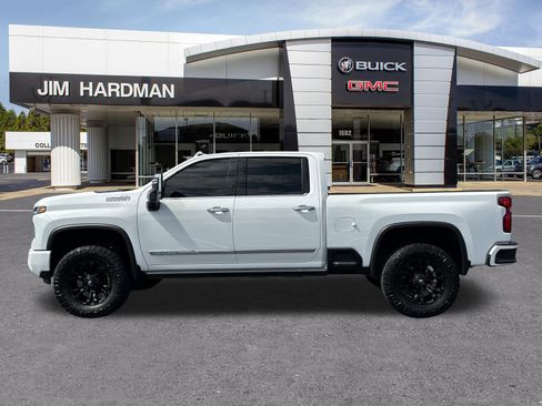 Used 2024 Chevrolet Silverado 2500 High Country w/ High Country Premium Package image 4