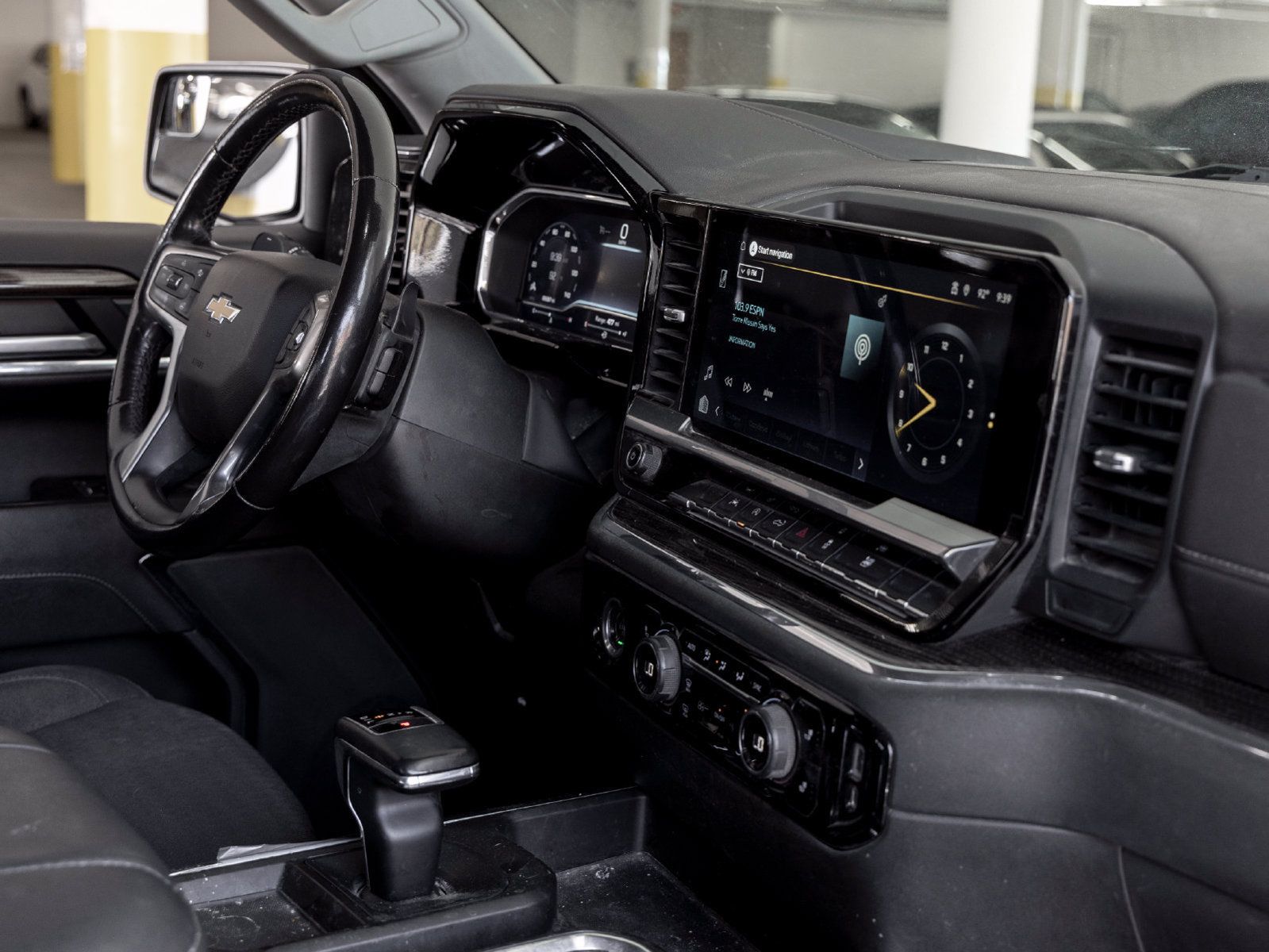 Used 2023 Chevrolet Silverado 1500 LT w/ Protection Package AWD/4WD image 28