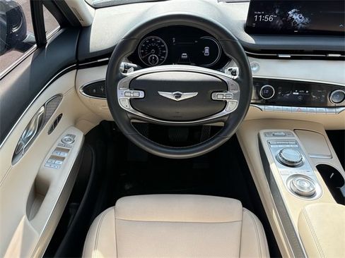 Used 2022 Genesis GV70 2.5T w/ Select Package image 8