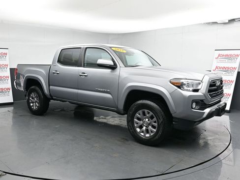 Used 2019 Toyota Tacoma SR5 image 2