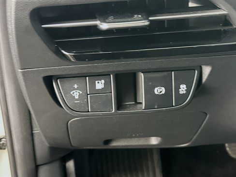 Used 2024 Kia EV6 Light image 17