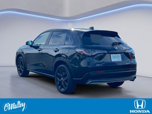Certified 2023 Honda HR-V Sport image 3