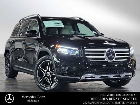 New 2026 Mercedes-Benz GLB 250 4MATIC image 1