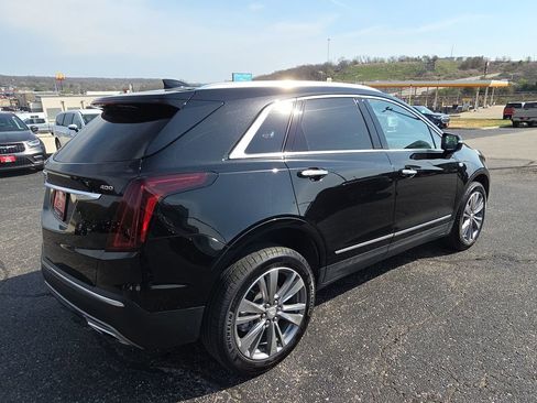 Used 2025 Cadillac XT5 Premium Luxury image 8