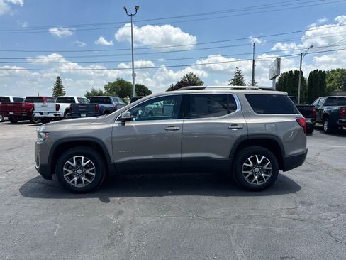 Certified 2023 GMC Acadia SLE w/ Driver Convenience Package AWD/4WD image 2