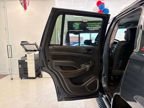 Used 2019 Chevrolet Tahoe LT w/ Off-Road Package image 39