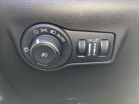 Used 2024 Jeep Compass Limited AWD/4WD image 35