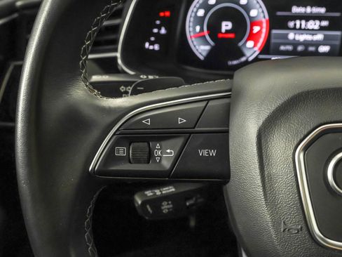Used 2021 Audi Q8 Prestige w/ Prestige Package image 32