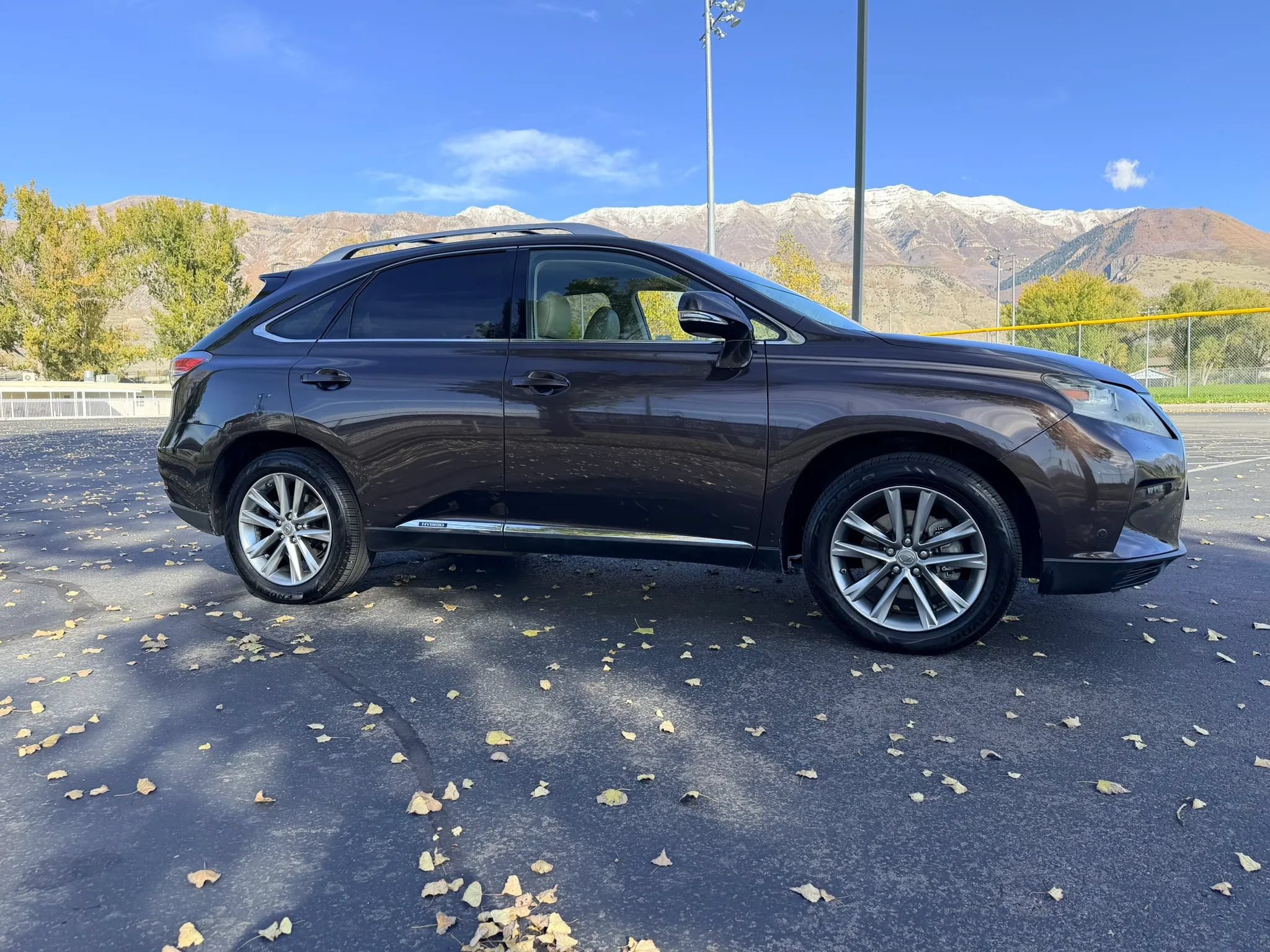 Used 2013 Lexus RX 450h AWD w/ Navigation Pkg image 2