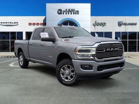 Used 2023 RAM 2500 Laramie AWD/4WD image 2