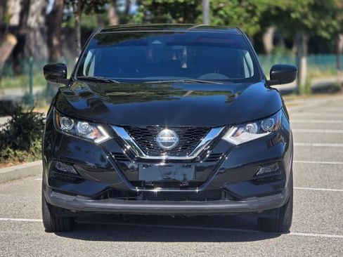 Used 2021 Nissan Rogue Sport S image 24