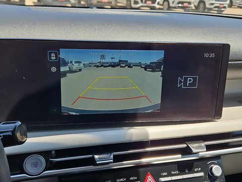 Used 2025 Hyundai Tucson SEL FWD image 17