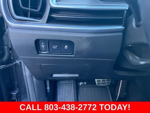 Used 2025 Kia Sorento SX FWD image 30