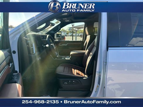 New 2026 GMC Sierra 3500 Denali Ultimate image 12