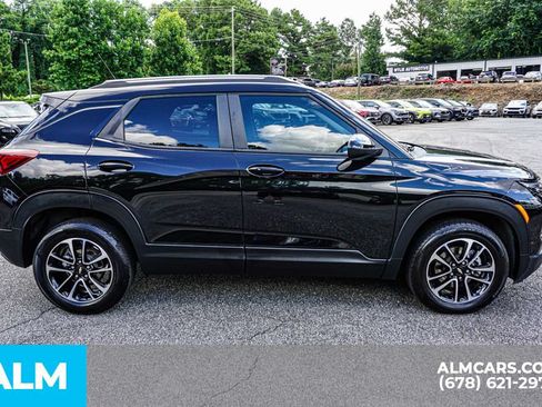 Used 2025 Chevrolet TrailBlazer LT AWD/4WD image 8
