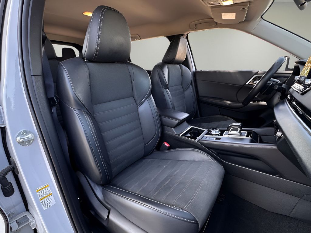 Used 2024 Mitsubishi Outlander SE Black Edition AWD/4WD image 23