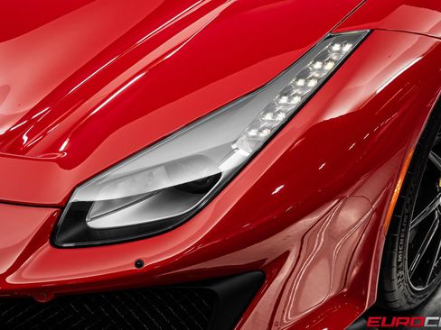 Used 2019 Ferrari 488 Pista Coupe RWD image 15
