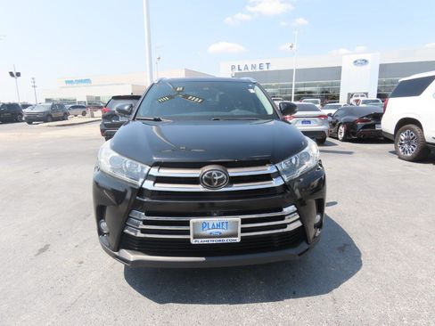 Used 2018 Toyota Highlander Limited Platinum AWD/4WD image 5