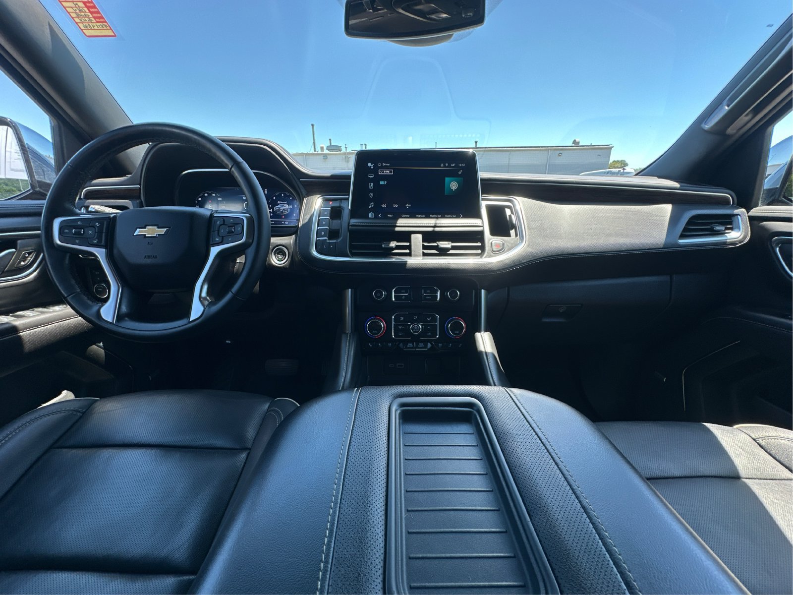 Used 2024 Chevrolet Tahoe Premier AWD/4WD image 26