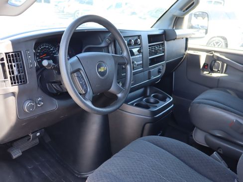 Used 2025 Chevrolet Express 2500 w/ Driver Convenience Package RWD image 15