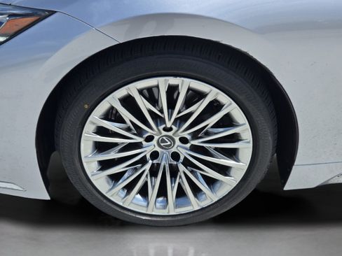 Certified 2024 Lexus LS 500 w/ Interior Upgrade Package RWD image 10