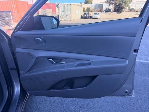 Used 2023 Hyundai Elantra Blue FWD image 36