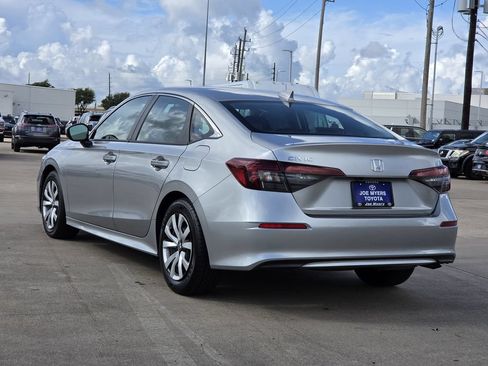 Used 2025 Honda Civic LX image 7
