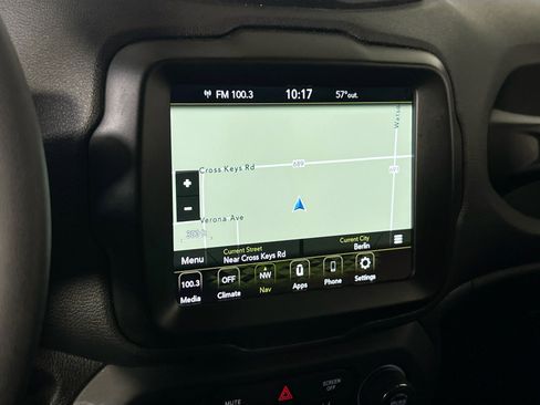 Used 2022 Jeep Renegade Altitude image 13