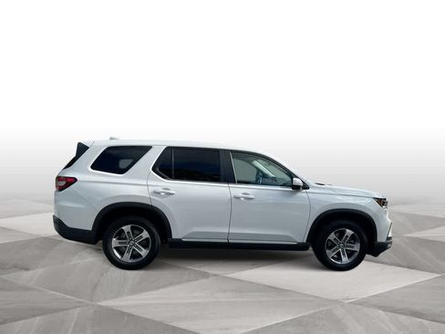 Used 2025 Honda Pilot EX-L image 9