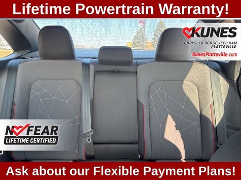 Used 2024 Volkswagen Jetta GLI 40th Anniversary Edition FWD image 33