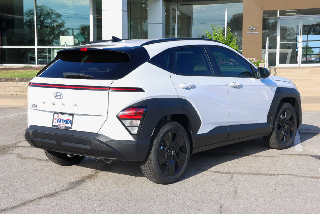 New 2027 Hyundai Kona SEL Sport FWD image 3