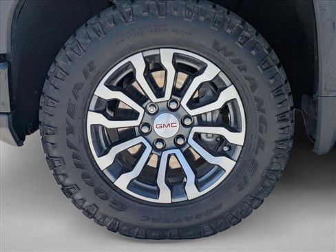 Used 2022 GMC Sierra 1500 AT4 image 9