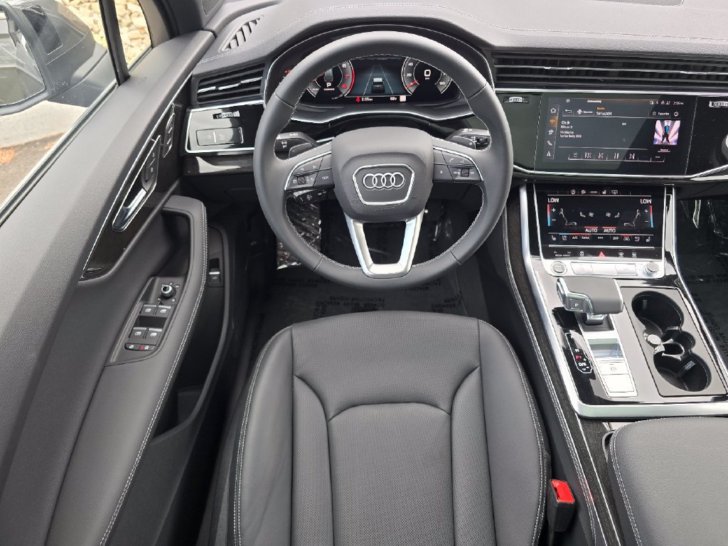 Used 2026 Audi Q7 3.0T Premium Plus w/ Premium Plus Package AWD/4WD image 37