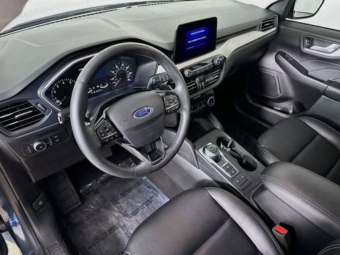 Certified 2022 Ford Escape SEL image 2