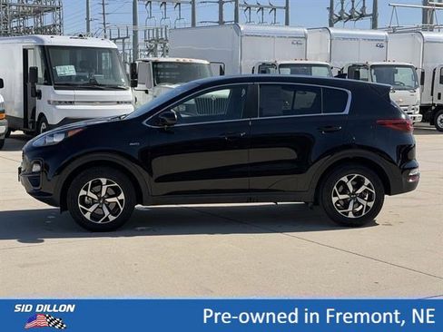 Used 2022 Kia Sportage LX AWD/4WD image 7