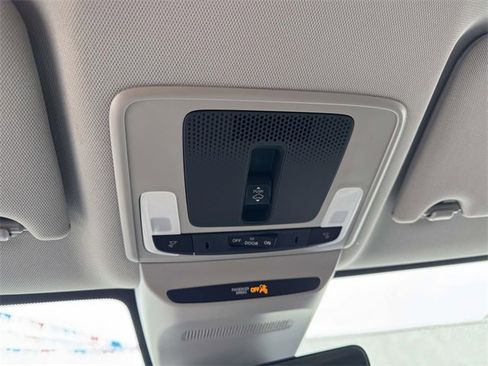 New 2026 Honda HR-V EX-L image 30