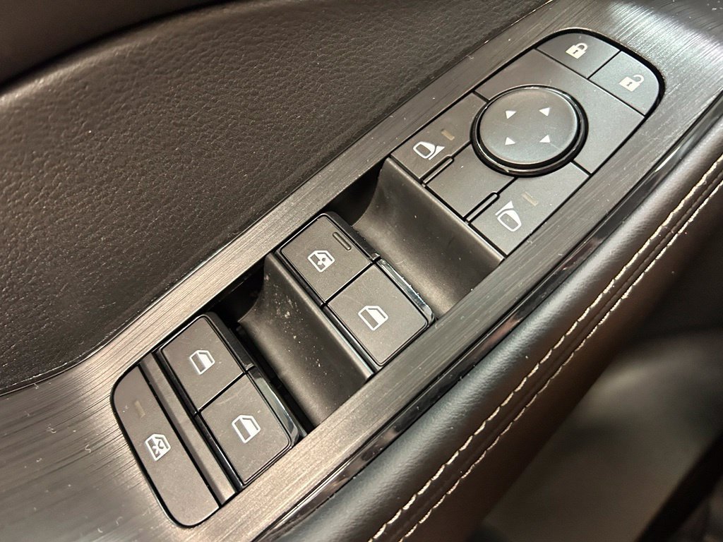Used 2024 Nissan Rogue SV AWD/4WD image 11