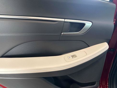 New 2025 Hyundai Sonata Limited image 12