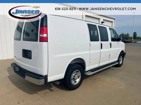 Used 2025 Chevrolet Express 2500 w/ Driver Convenience Package RWD image 6