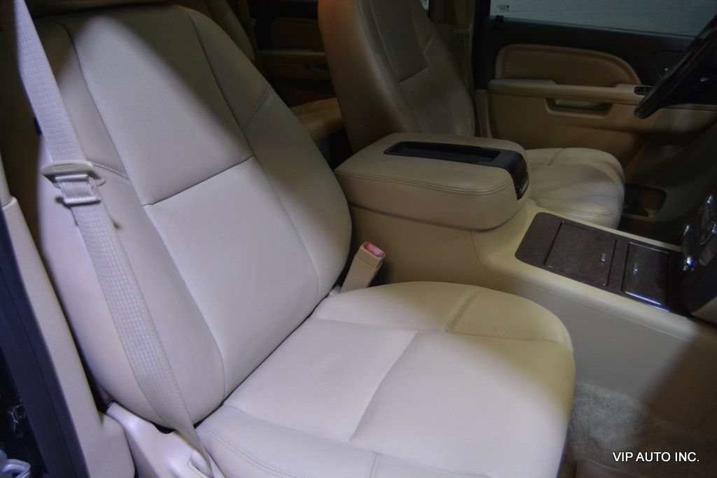 Used 2013 GMC Yukon Denali AWD/4WD image 28