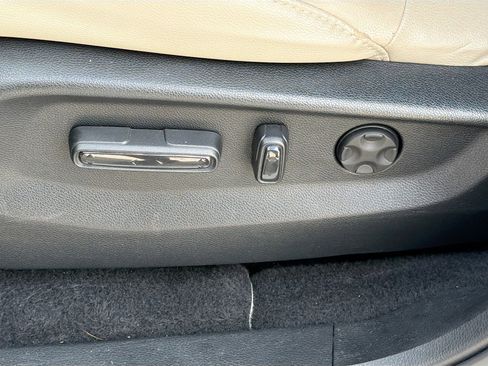 Used 2018 Honda CR-V Touring image 23