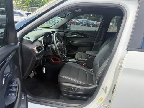 Used 2021 Chevrolet TrailBlazer RS w/ Sun and Liftgate Package AWD/4WD image 24