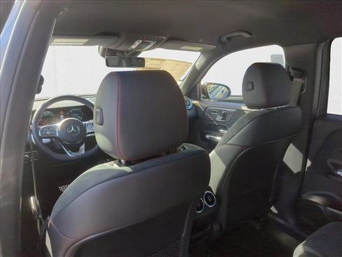 Used 2023 Mercedes-Benz EQB 300 4MATIC image 24