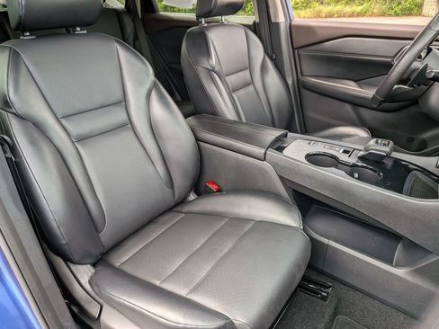 Used 2021 Nissan Rogue SV w/ Premium Package FWD image 32