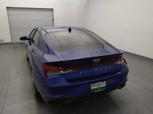 Used 2023 Hyundai Elantra SEL FWD image 6