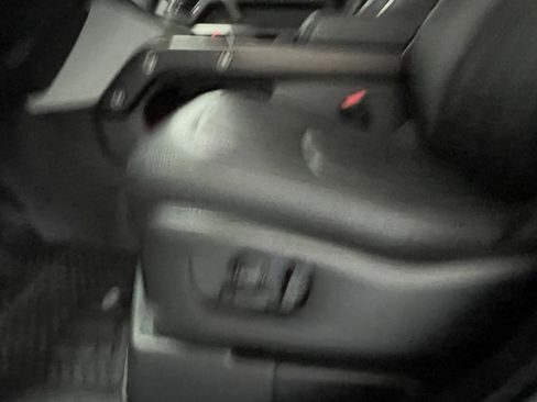 Used 2020 Land Rover Defender 110 HSE image 28