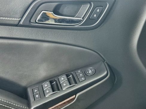 Used 2017 GMC Yukon SLT w/ Premium Edition RWD image 20